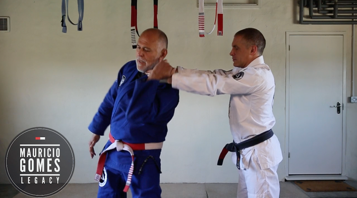 Rear Strangle Defence